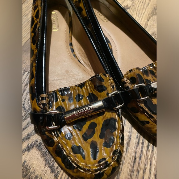 Coach flats - Picture 1 of 3
